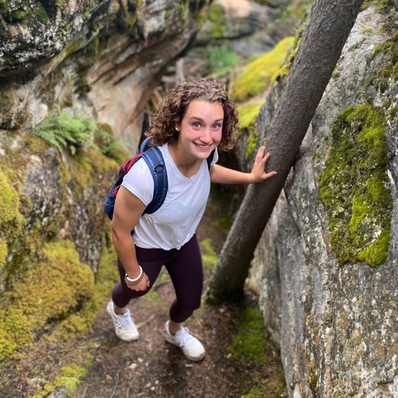 Meet your Posher, Hannah - Picture 1 of 1